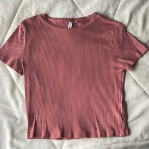 Ribbed pink crop top